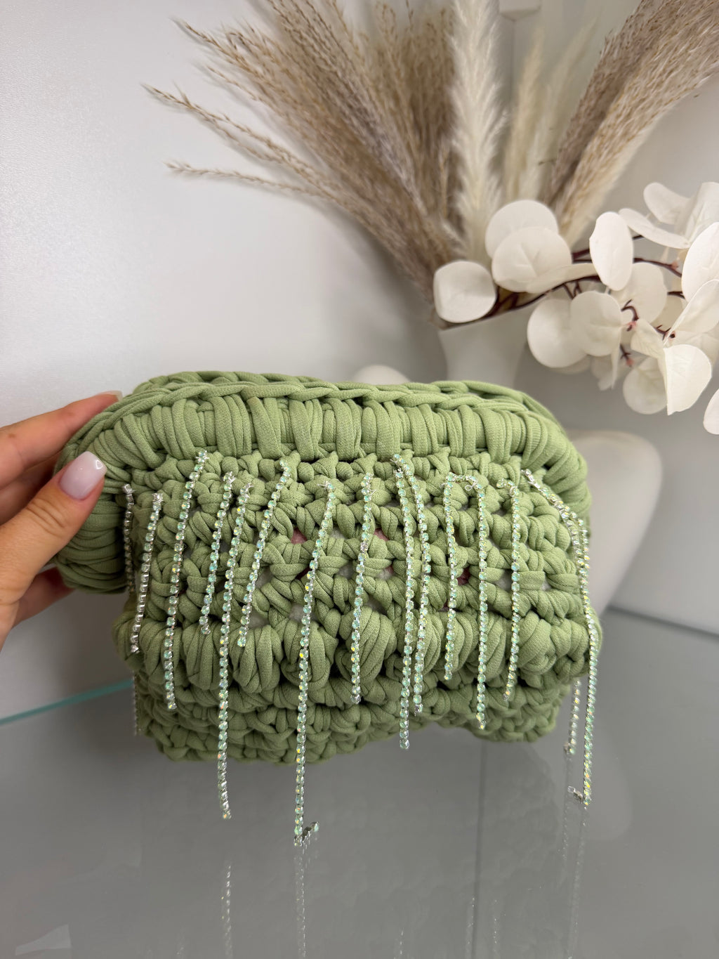Olive pouch