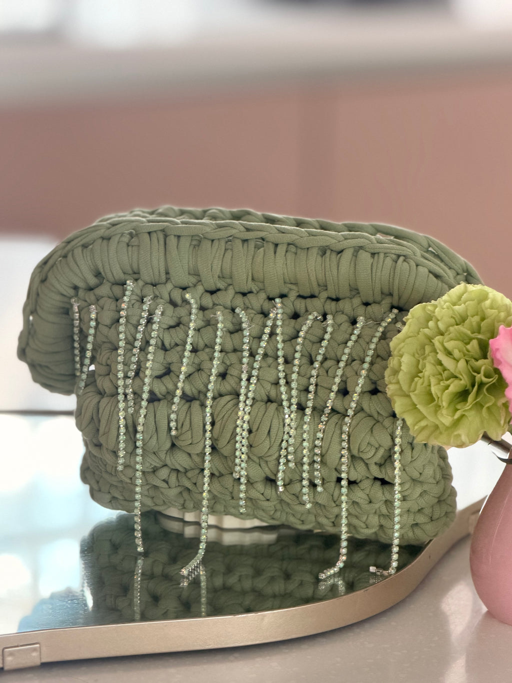 Olive pouch